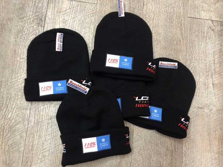 Berretta con patch stampata da noi