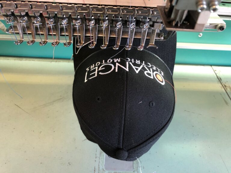 Cappellino ricamato da noi