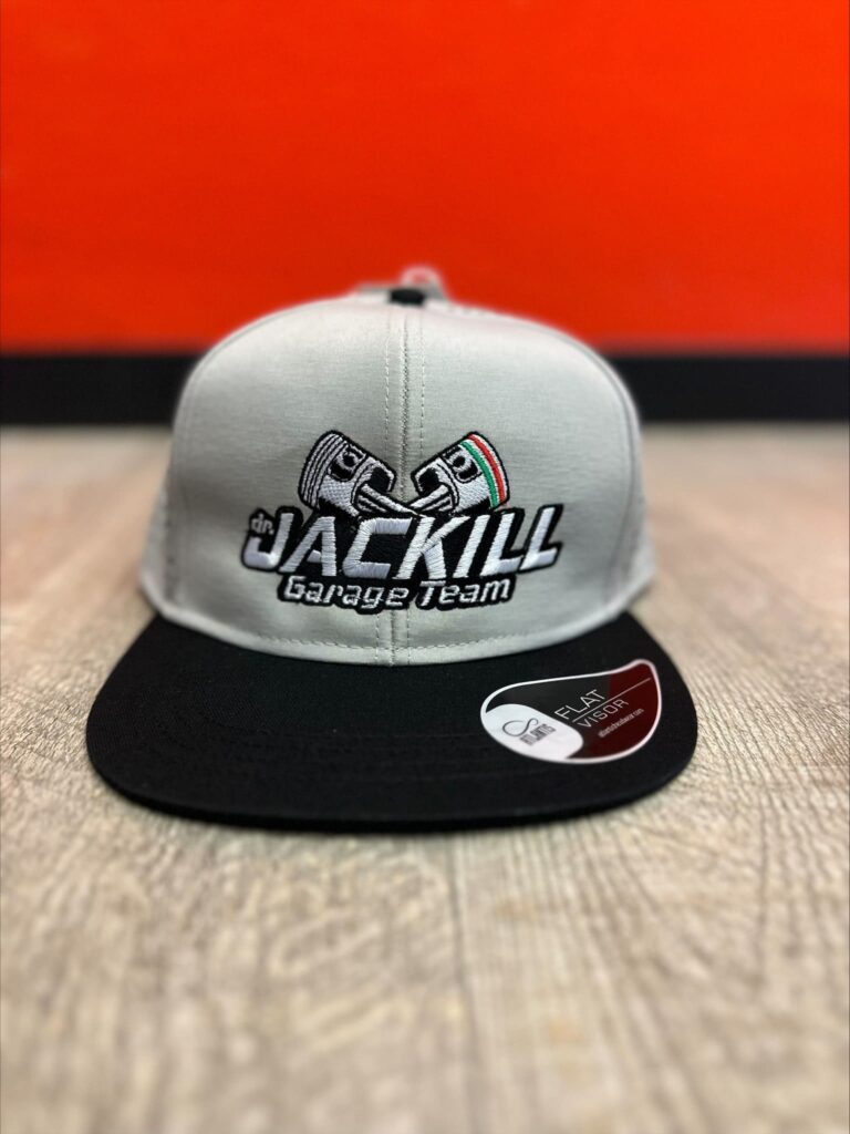 Cappellino ricamato da noi