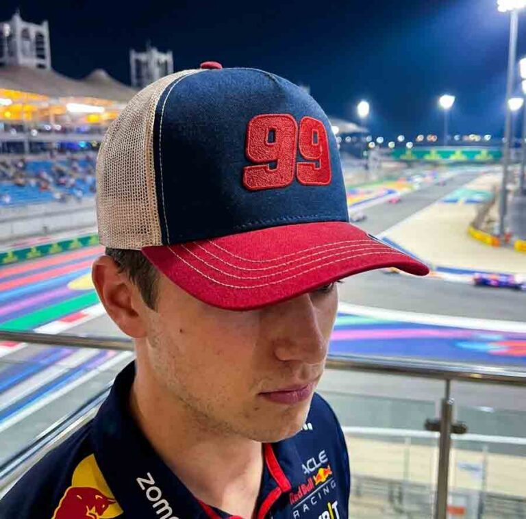Cappellino ricamato da noi