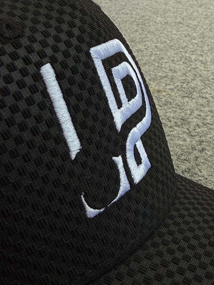 Cappellino ricamato da noi