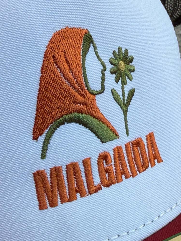 Cappellino ricamato da noi