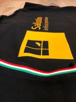 polo italia uomo dettaglio