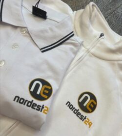 polo personalizzata striper con righe navy