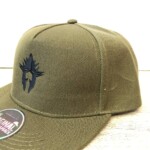 personalizza snapback con ricamo