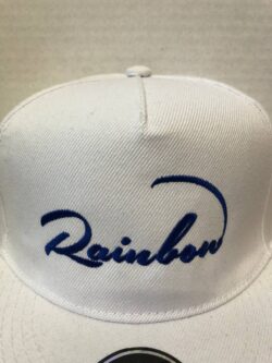 snapback con logo