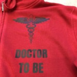 felpa-personalizzata-con-cappuccio-e-zip-da-uomo