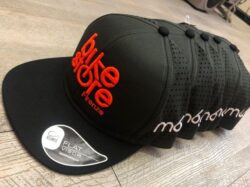 cappello visiera piatta personalizzato