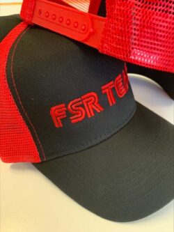 cappellino ricamato