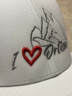 ricamo cappello personalizzato