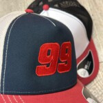 cappello ricamato